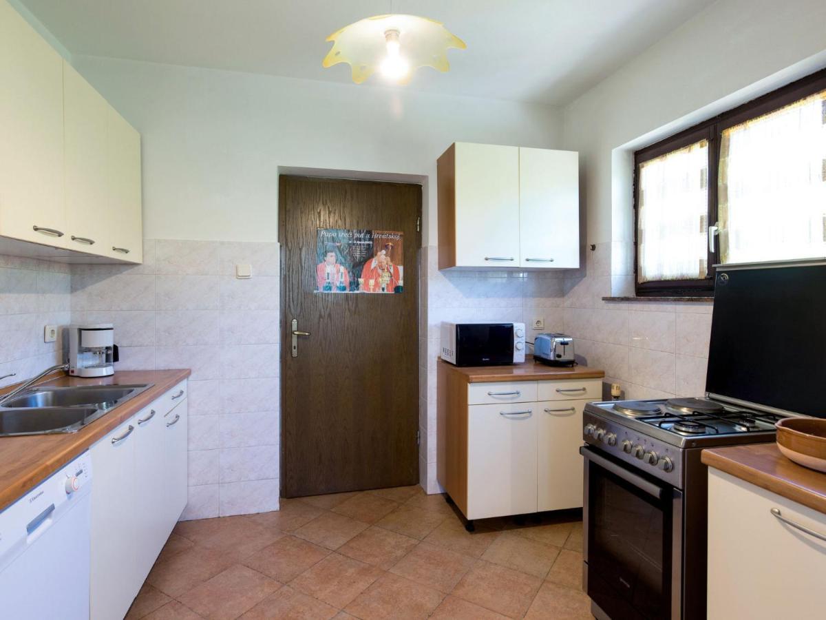 Apartment Luka - Lov218 By Interhome ลอฟราน ภายนอก รูปภาพ
